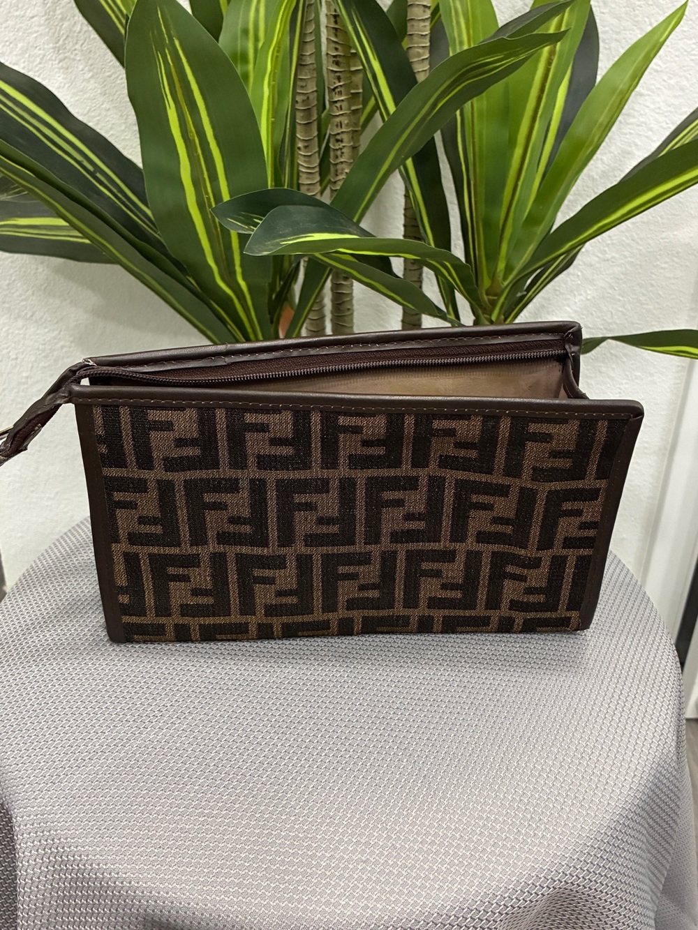Fendi Zucca Print Zip Clutch / Pouch Vintage Brown Canvas-usedconditions - Picture 10 of 12